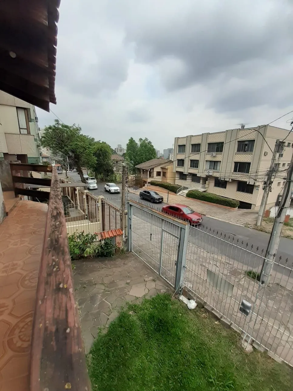 Imagem Casa Residencial Semimobiliada à Venda em Porto Alegre, RS