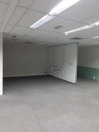 Imagem Conjunto 775 m² 13 banheiros 21 vagas 775 m²área útil 1.772 m²área total