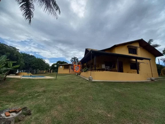 Imagem Chácara com 3 dormitórios à venda, 1850 m² por R$ 1.950.000,00 - Condomínio Residencial Vila Rica - Bragança Paulista/SP