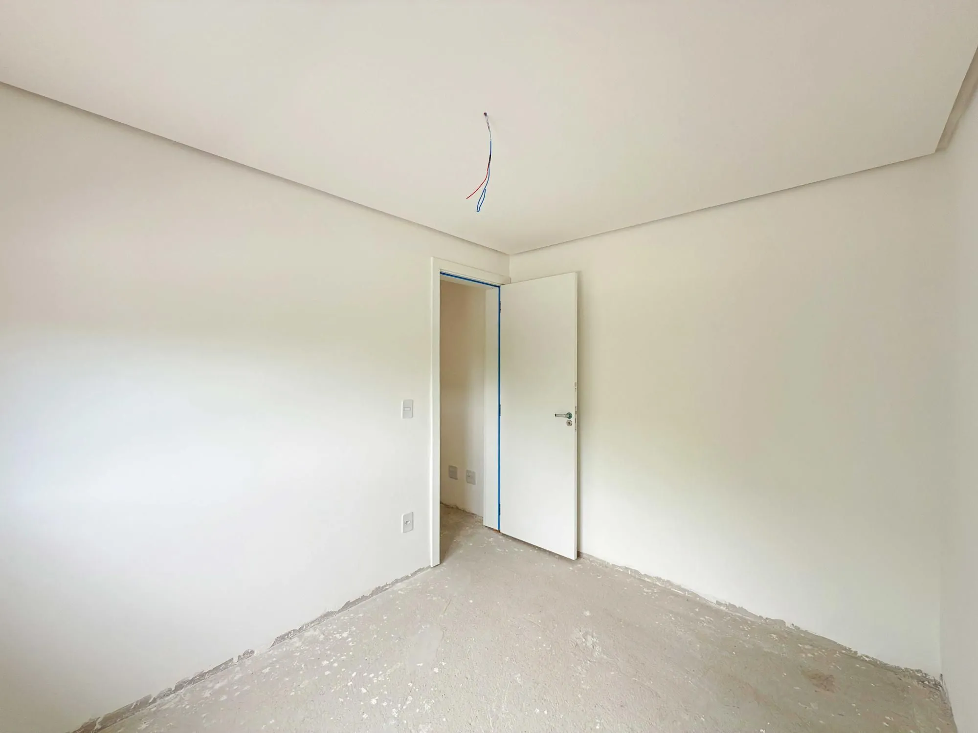 Imagem Vende-se casa em condomínio com 4 dormitórios (2 suítes), 3 vagas - Tristeza