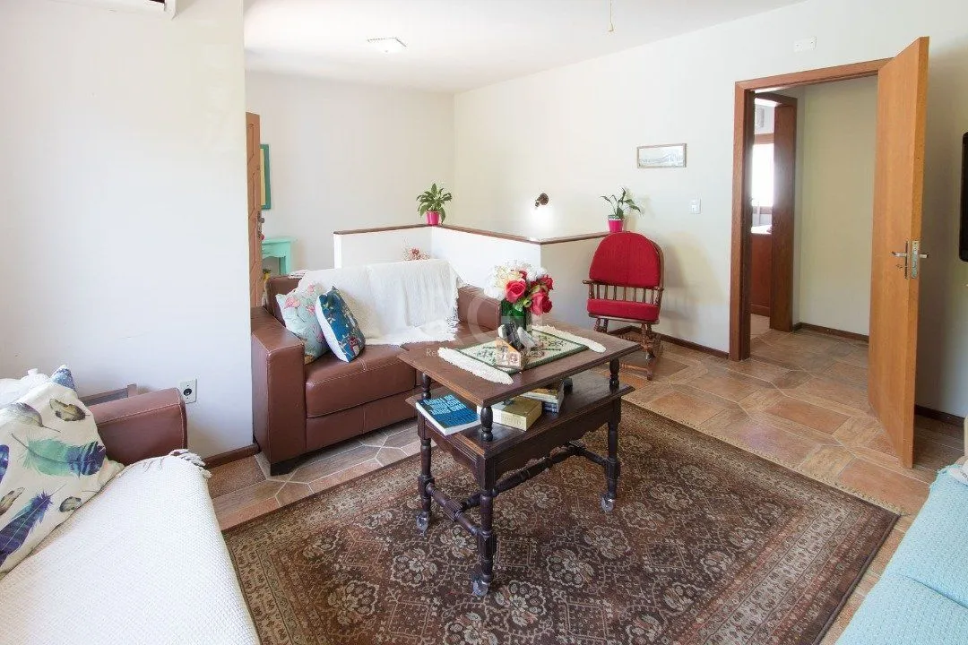 Imagem Casa para Venda - 211m², 3 dormitórios, 3 vagas - Vila Nova