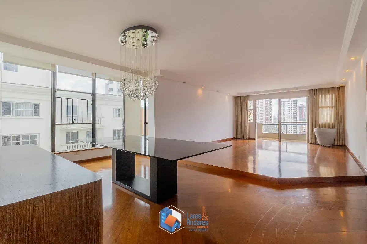 Foto do imóvel Apartamento para venda em Campo Belo com 3 quartos, sendo 1 suíte, 236m² em Rua Álvaro Luís Roberto de Assumpção