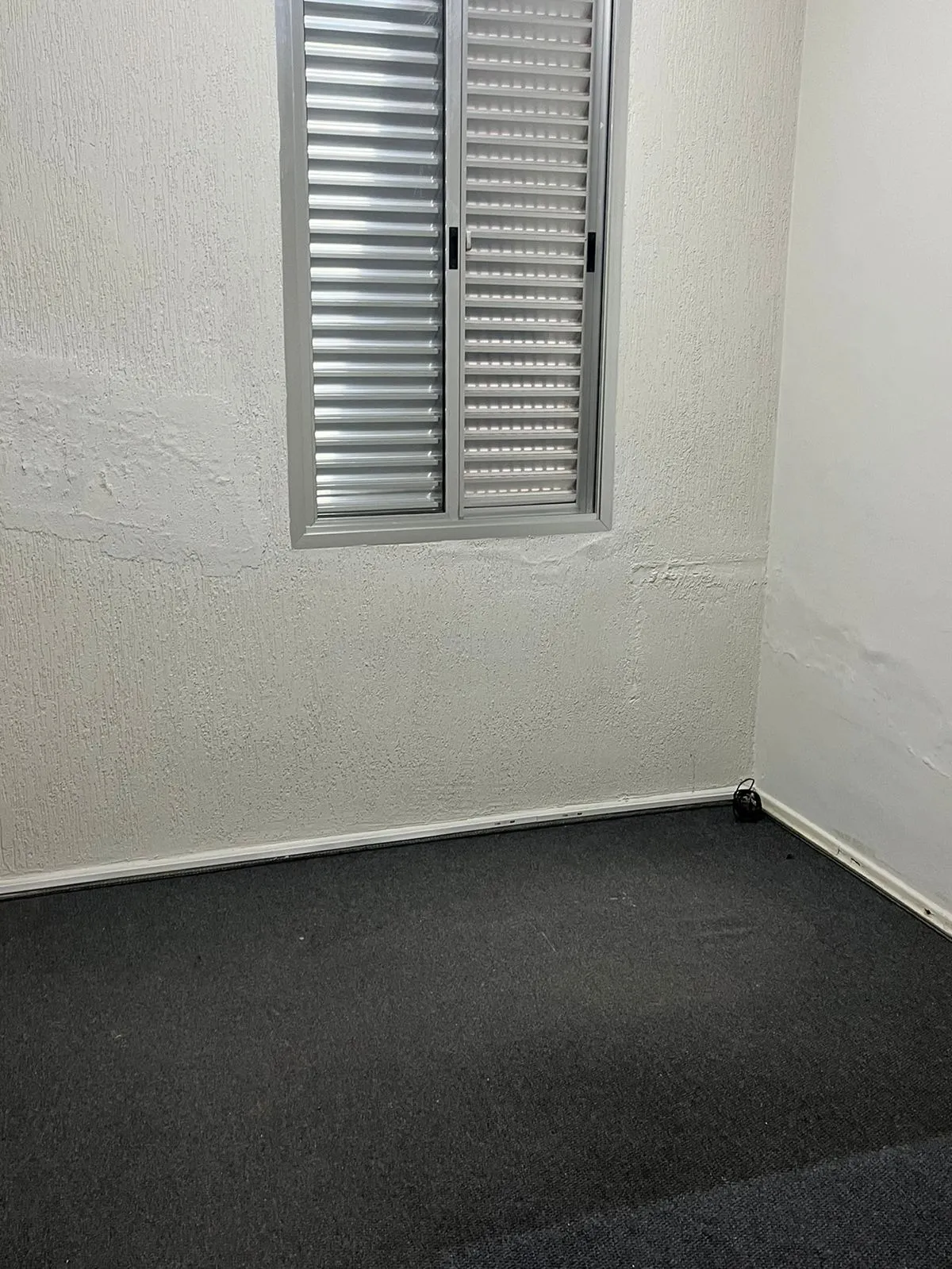 Imagem Imóvel Comercial Versátil no Centro de Sorocaba com Edícula e Área de Luz