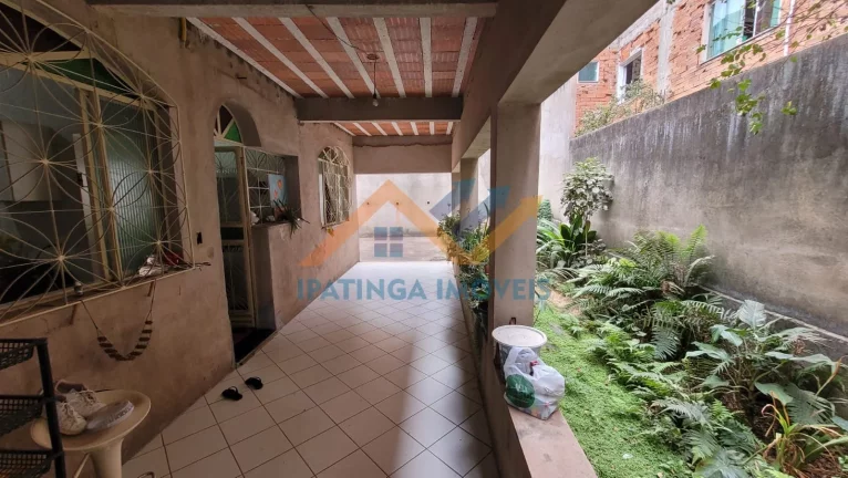 Imagem Casa com Lote grande no Bairro Veneza - Ipatinga