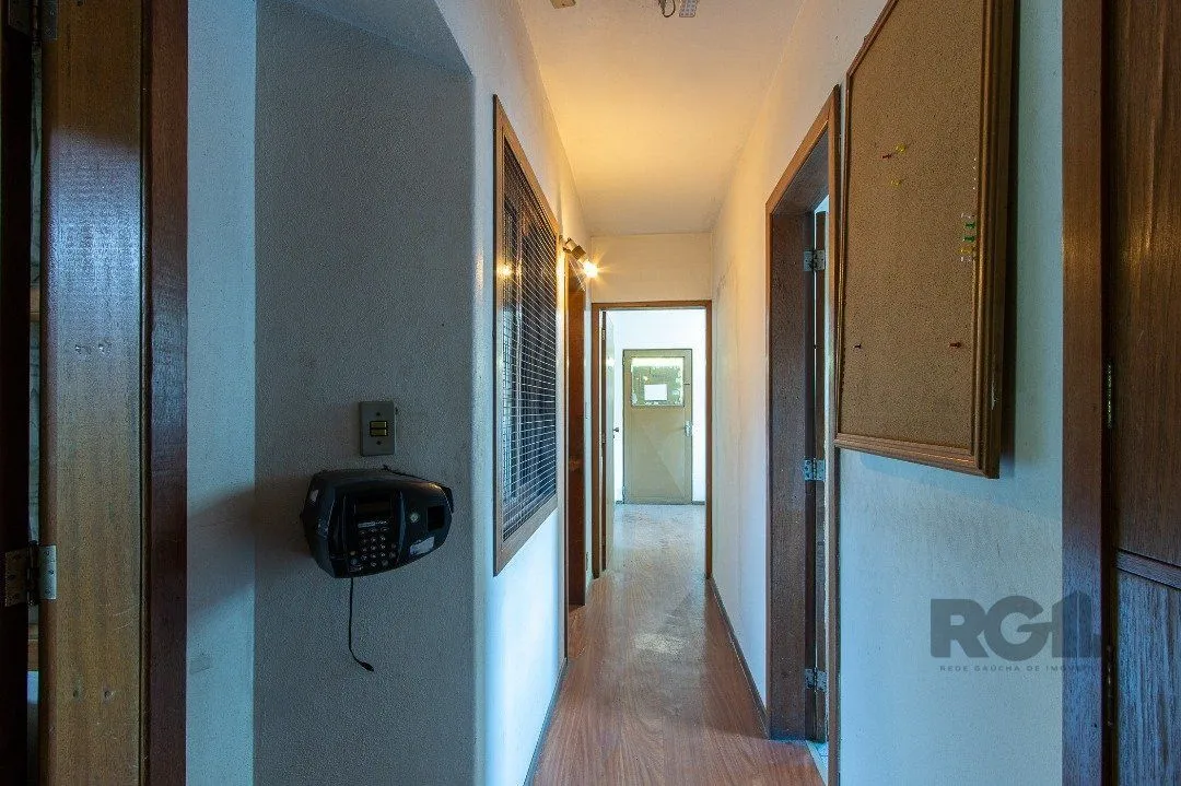Imagem Prédio com 1063m², distribuídos em quatro pavimentos