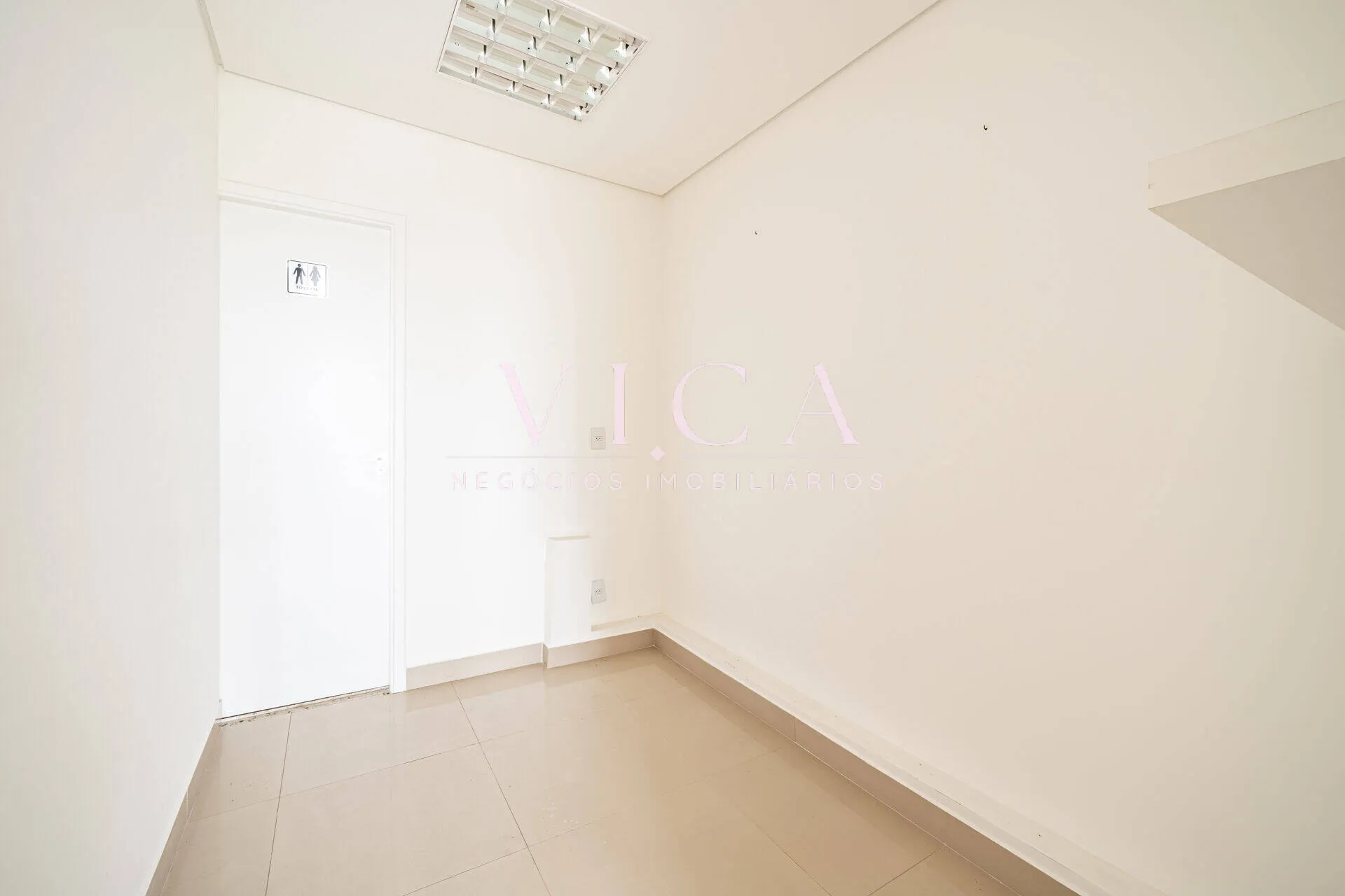 Imagem Sala mobiliada 63m² para venda ou aluguel por R$ 6.700,01- Alphaville/SP