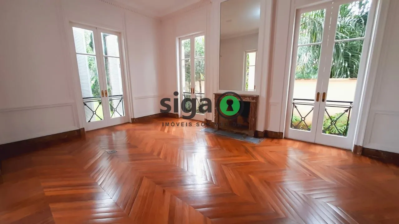 Imagem Elegante Mansão em Estilo Francês com Segurança Exclusiva no Coração do Morumbi