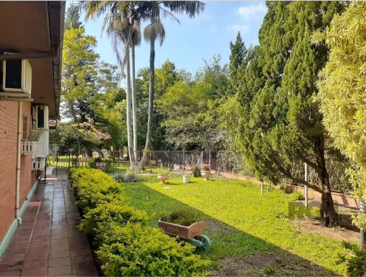 Terreno com 1353 m² no centro de Esteio / RS.