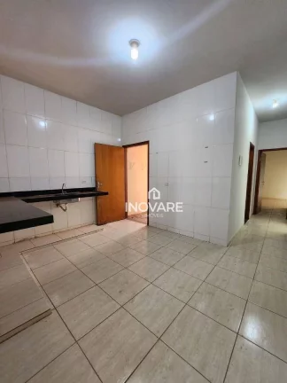 Imagem Casa com 3 dormitórios à venda por R$ 280.000,00 - Setor Flamboyant - Itumbiara/GO