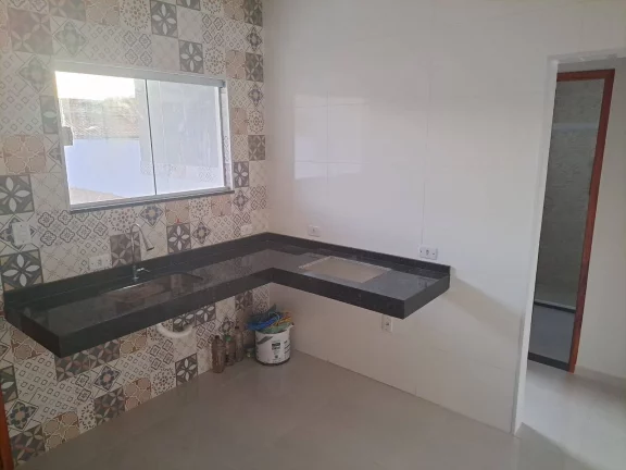 Imagem Casa Itaipuaçu. A proveite excelente oportunidade em terreno inteiro.