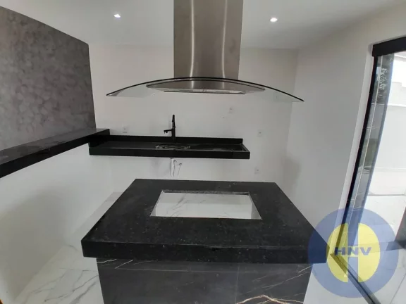 Imagem Casa de terreno inteiro Excelente, com acabamento fino em Itaipuaçú!