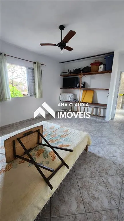 Imagem Casa a venda em Mongaguá, lote inteiro