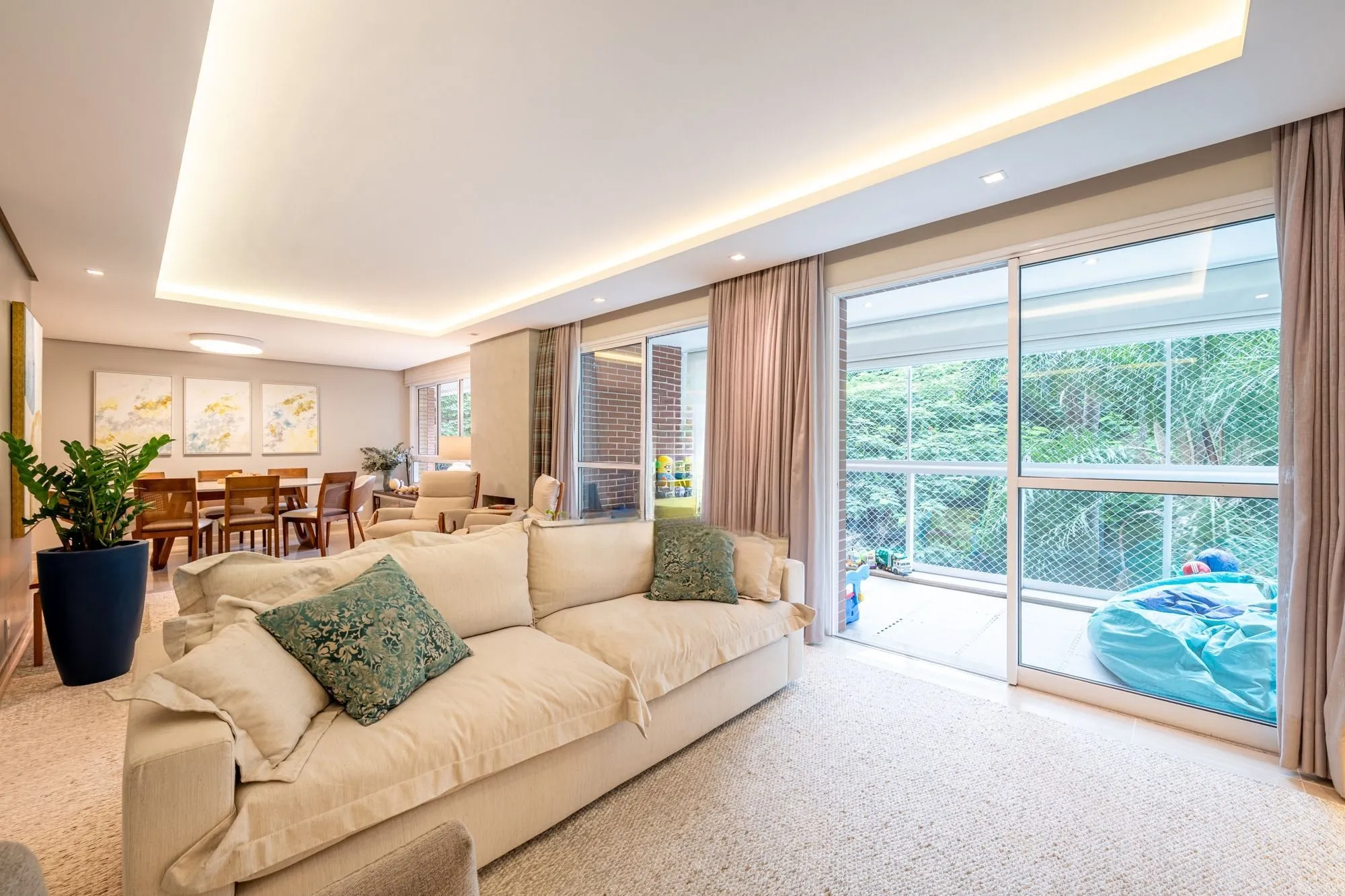 Imagem Apartamento 3 dormitórios, sendo 3 suítes e 3 vagas