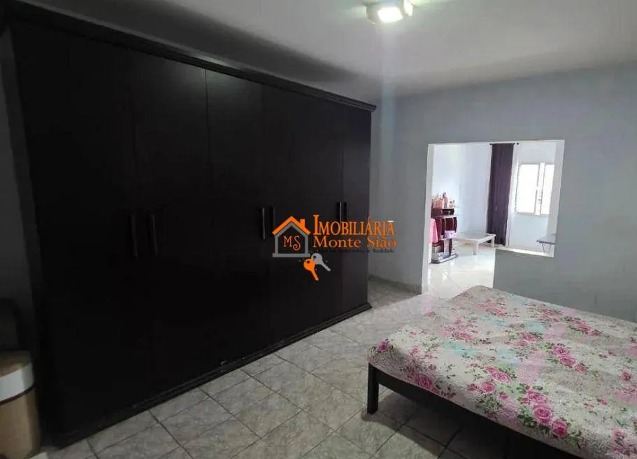Imagem Sobrado com 4 dormitórios à venda, 285 m² por R$ 690.000 - Jardim Santa Rita - Guarulhos/SP