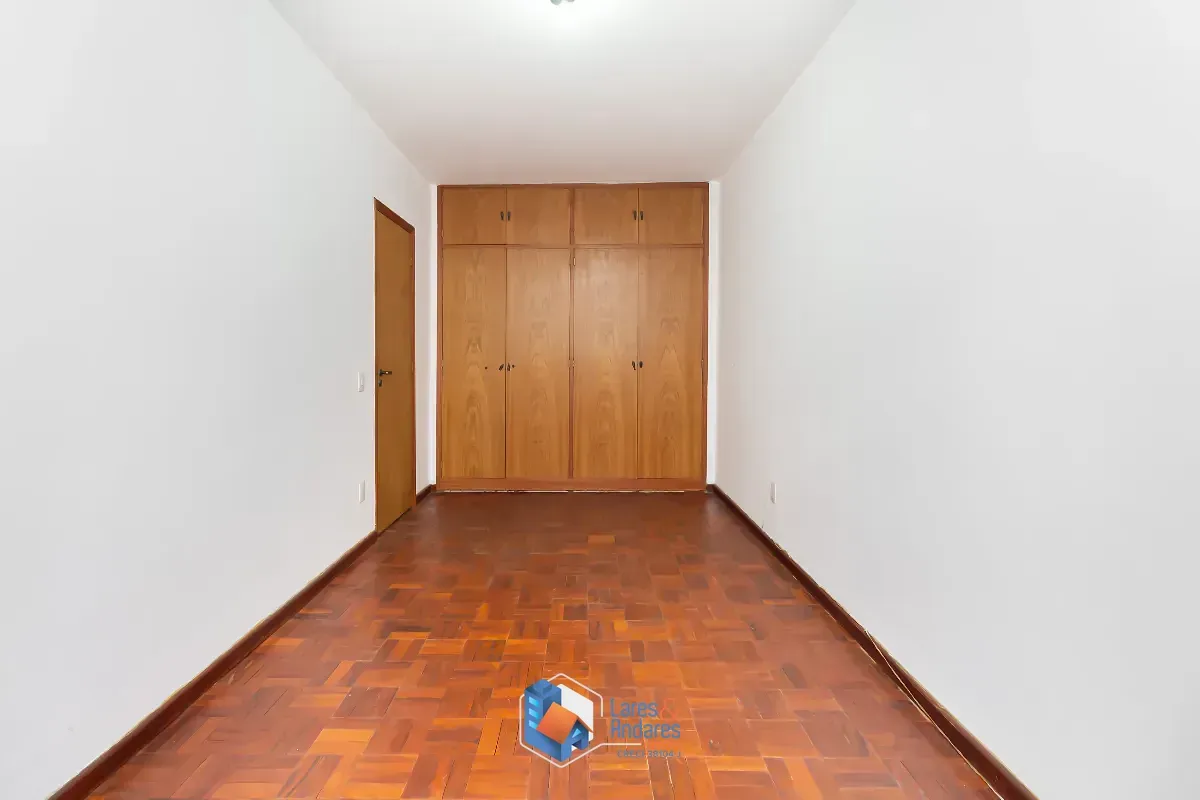 Imagem Sobrado para venda em Vila Alexandria com 3 quartos, sendo 1 suíte, 201m²