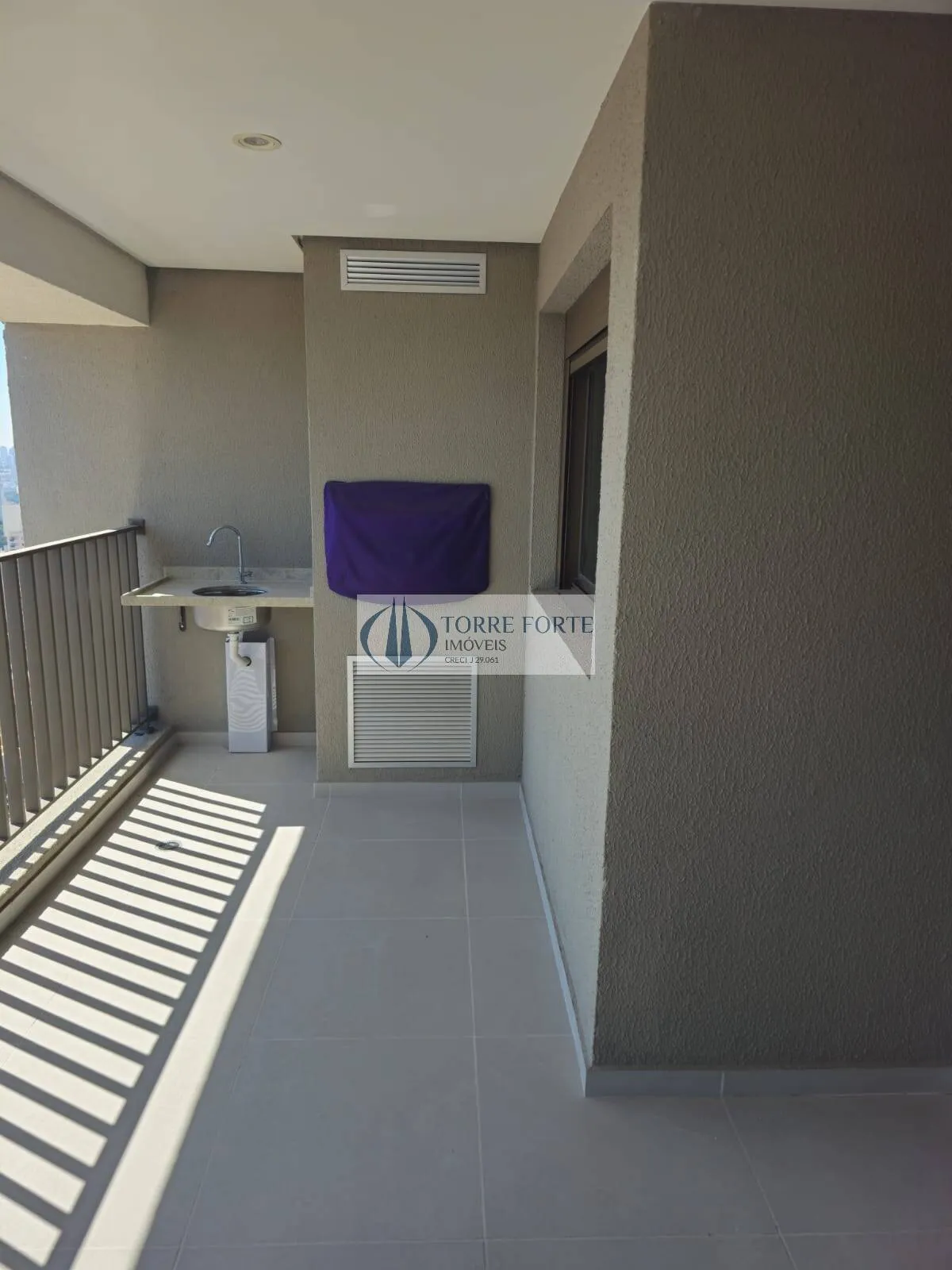 Imagem Apartamento novo com 2 dormitorios 1 suite , varanda , 1 vaga no Tatuape .