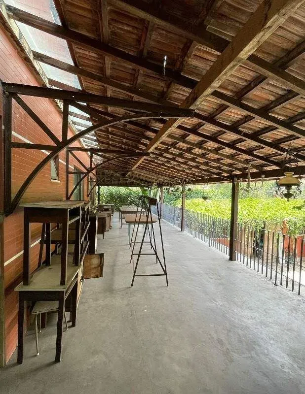 Imagem Prédio Comercial para Venda em Petrópolis / RJ no bairro Itaipava