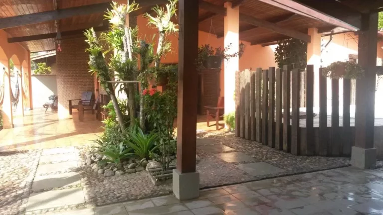 Imagem Casa espaçosa com piscina - Aluguel Temporário - Praia das Toninhas - Ate 18 pessoas