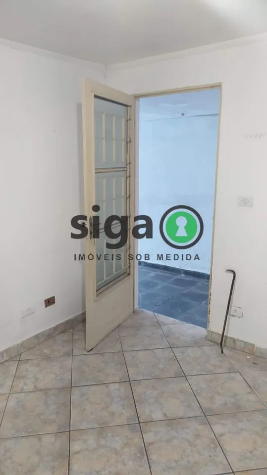 Imagem Imóvel com 3 Casas e 3 Vagas Próximo à Av. Santa Catarina