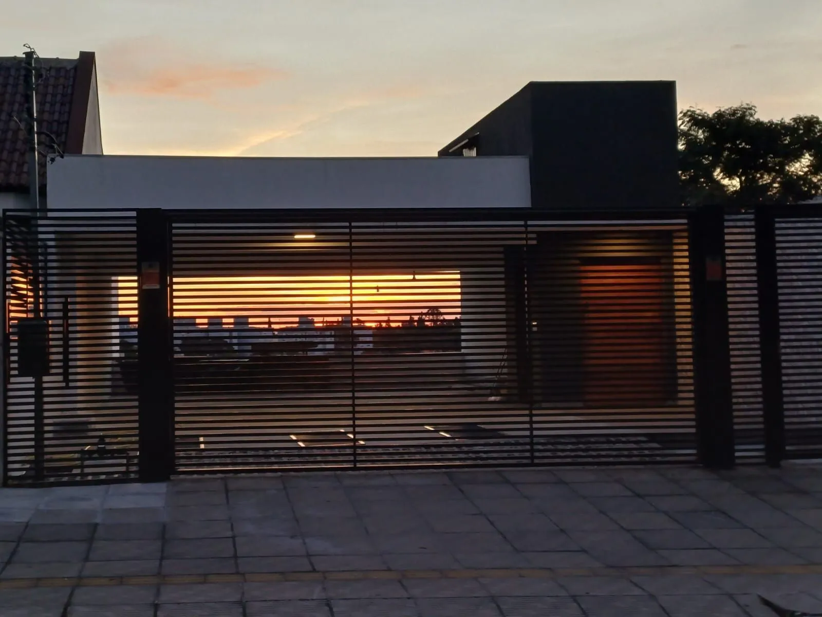 Imagem Casa à venda em Santo Antônio - Porto Alegre