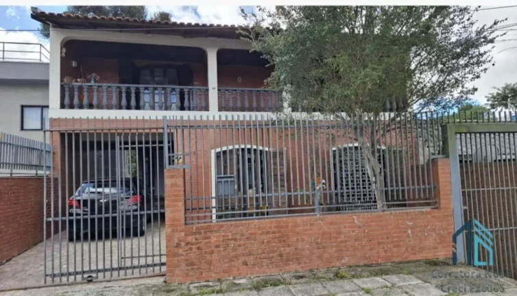 Imagem Casa com edícula, 05 quartos sendo 02 suítes, no São Lourenço em Curitiba PR