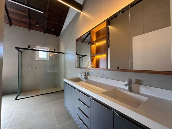 Imagem Casa com 4 suítes sendo 1 master à venda, 400 m² por R$ 7.800.000 - Estados - Balneário Camboriú/SC