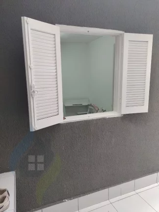 Imagem Casa de 2 dormitórios, 2 banheiros, 2 vagas, com 155m² em Taboão, São Bernardo do Campo