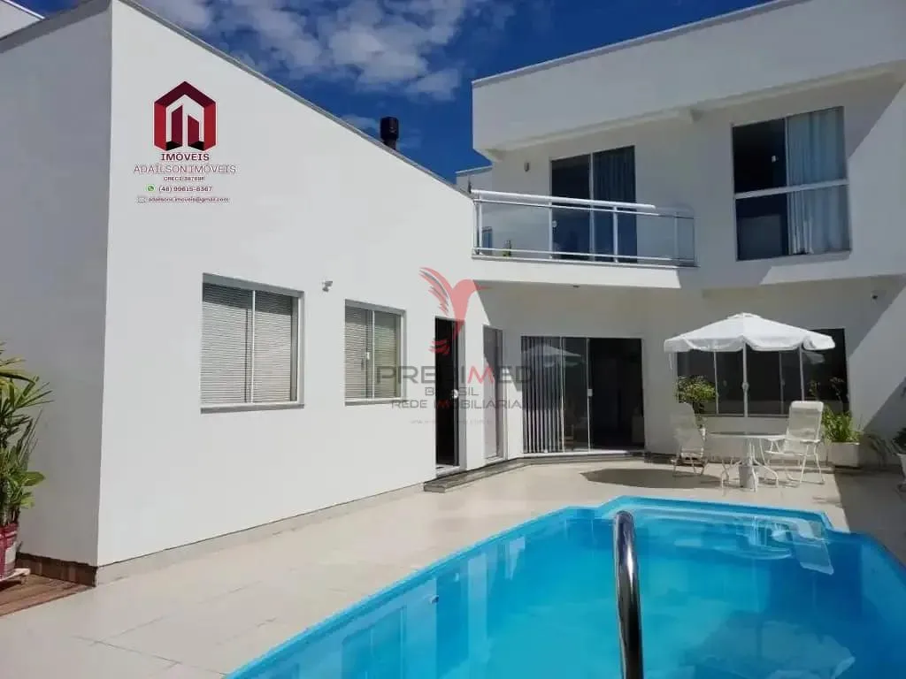 Imagem EXCELENTE CASA COM 4 DORMITORIOS PARA A VENDA - EM FLORIANOPOLIS SC BRASIL
