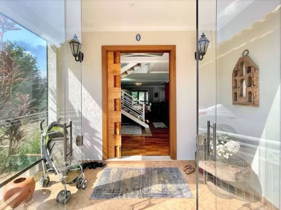 Imagem Cond. Paineiras II - Impecável! 3 suítes, piscina, gourmet, salão e VISTA!