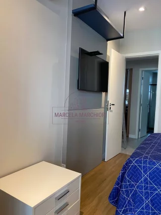 Imagem 5 quartos, 2 suítes, todo reformado na Praia da Costa
