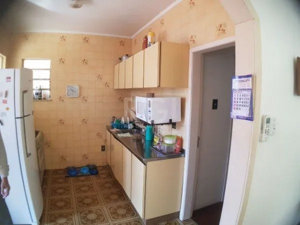 Imagem Casa para Venda - 252m², 3 dormitórios, 2 vagas - Belém Novo