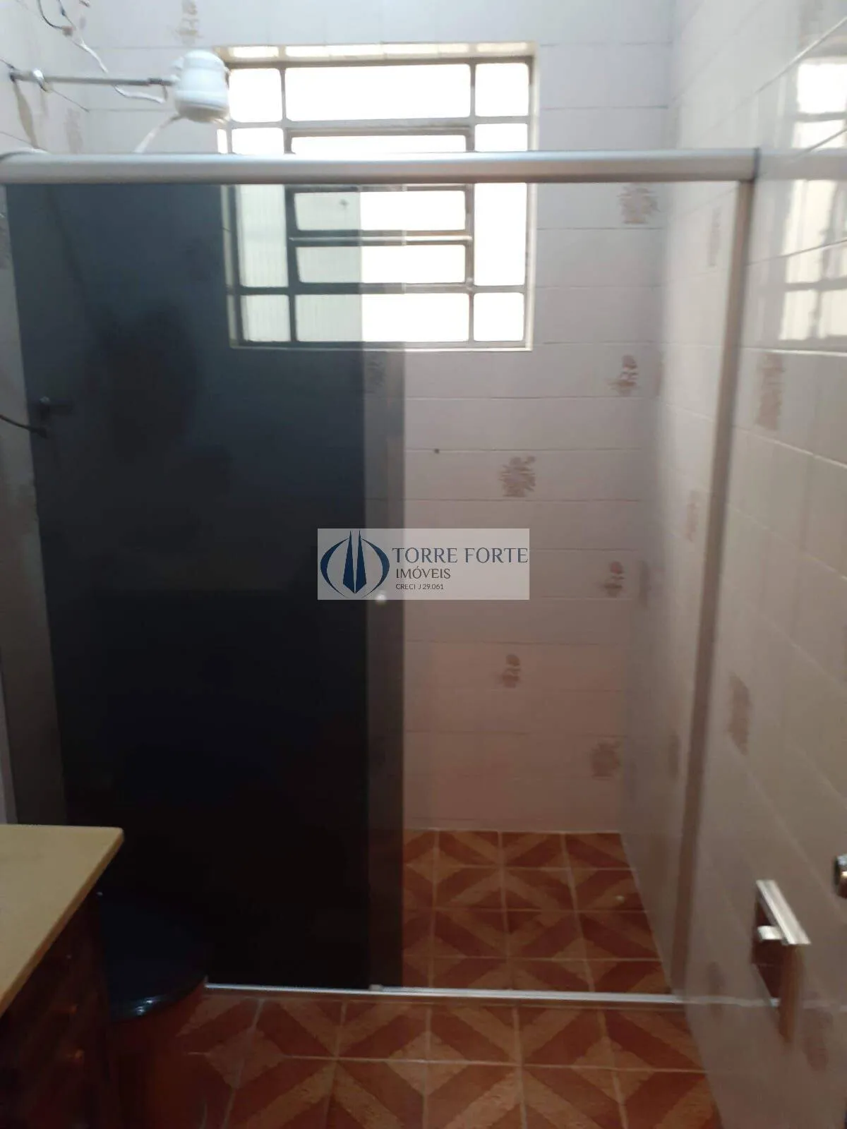 Imagem Casa Térrea, 180 m², 3 dormitórios sendo 2 suítes, Próximo AV ITINGUÇU
