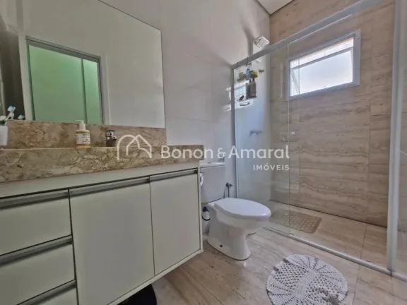 Imagem Casa térrea à venda em condomínio em Paulínia, com projeto moderno, pé-direito duplo na área s...