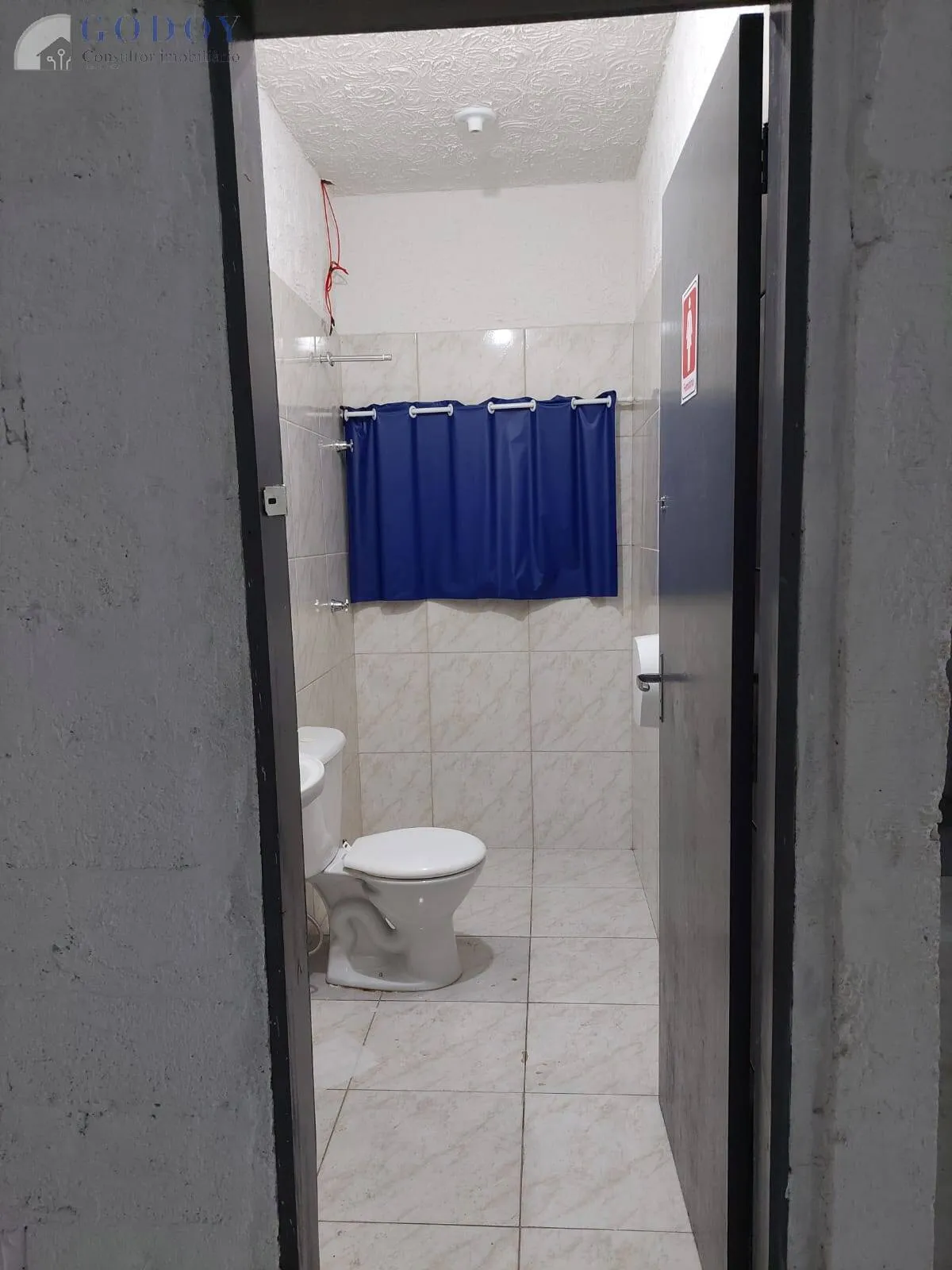 Imagem Galpão Comercial e Industrial com 825m² para Locação