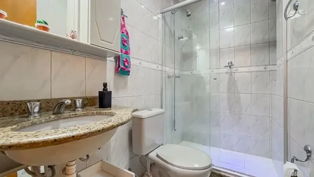 Imagem Apartamento Amplo com Suíte, Sacada Integrada e Vaga