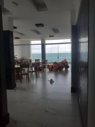 Imagem Apartamento com alto padrão a venda no centro de Guarapari composto por 03 quartos sendo 01 suíte e 2 vagas de garagem