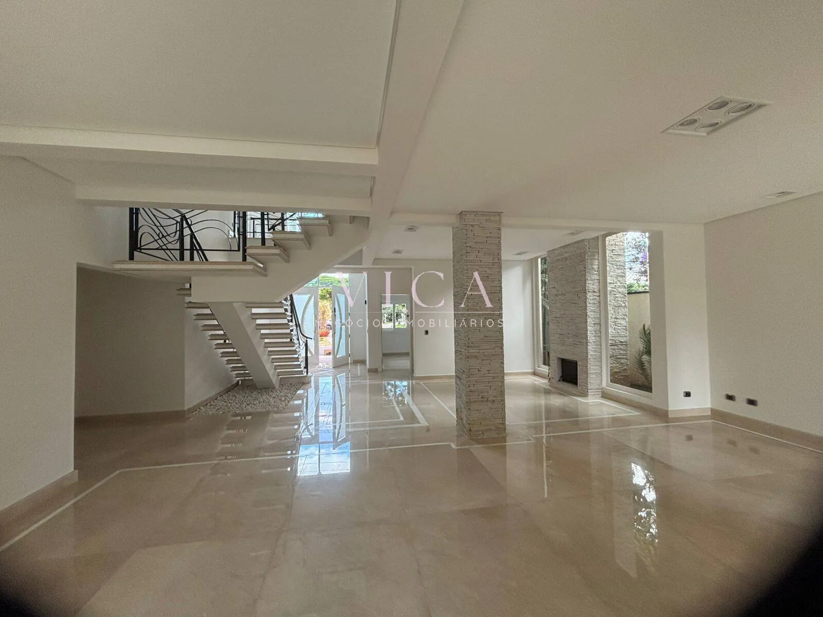 Imagem Casa para venda com 4 dormitórios, 450m2 - por R$ 3.900.000 - Alphaville
