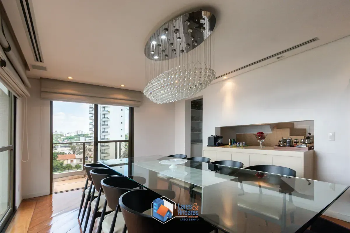 Imagem Cobertura para venda em Moema com 3 quartos, sendo 3 suítes, 389m²