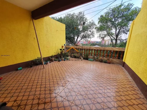 Imagem Sobrado para Venda em São Paulo, Jardim Casa Pintada, 4 dormitórios, 2 banheiros, 2 vagas