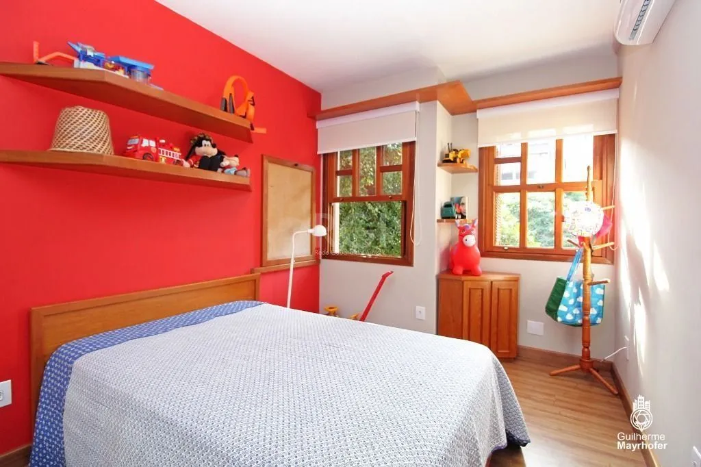 Imagem Casa Para comprar com 5 Dormitórios à venda, 420 m²-Cavalhada - Porto Alegre/RS