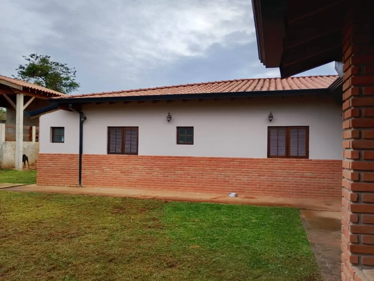 Imagem Linda chácara 280m² de área construída em Araçoiaba da Serra