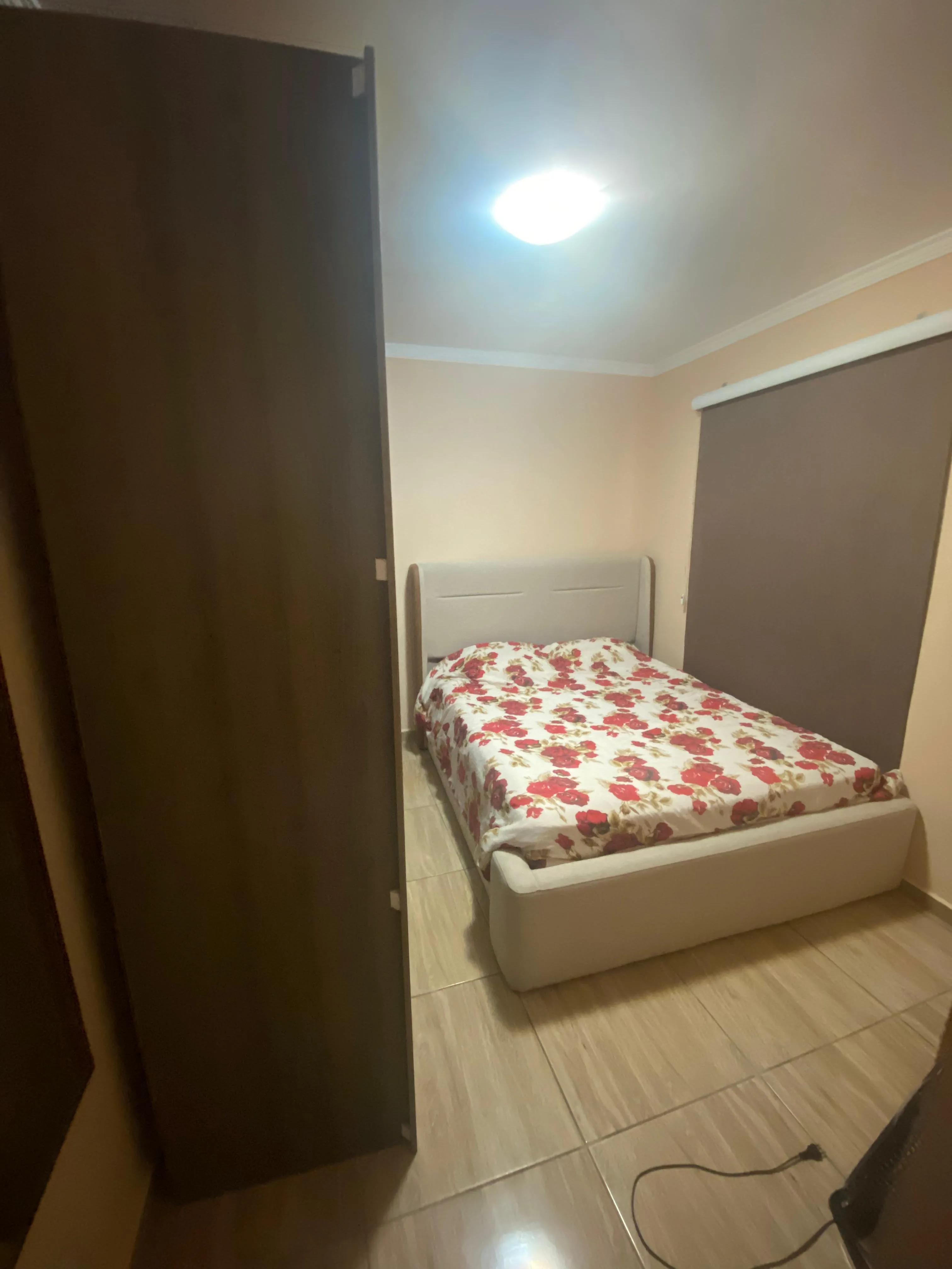 Imagem Imperdível: Apartamento à venda em cidade, bairro - 2 quartos, 1 sala, 1 banheiro, 1 vaga, 47m².