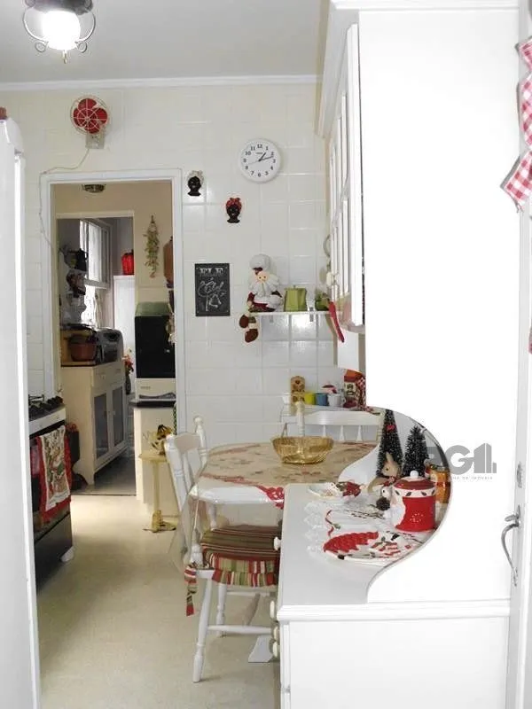 Imagem Casa sobrado no bairro Higienópolis de 3 dormitórios e 2 vagas