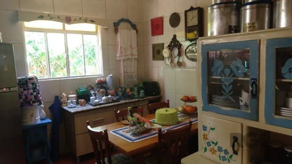 Imagem Casa com 3 dormitórios no bairro Sarandi