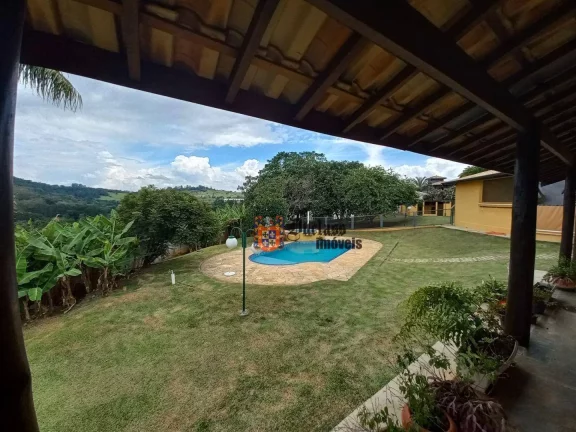 Imagem Chácara com 3 dormitórios à venda, 1850 m² por R$ 1.950.000,00 - Condomínio Residencial Vila Rica - Bragança Paulista/SP