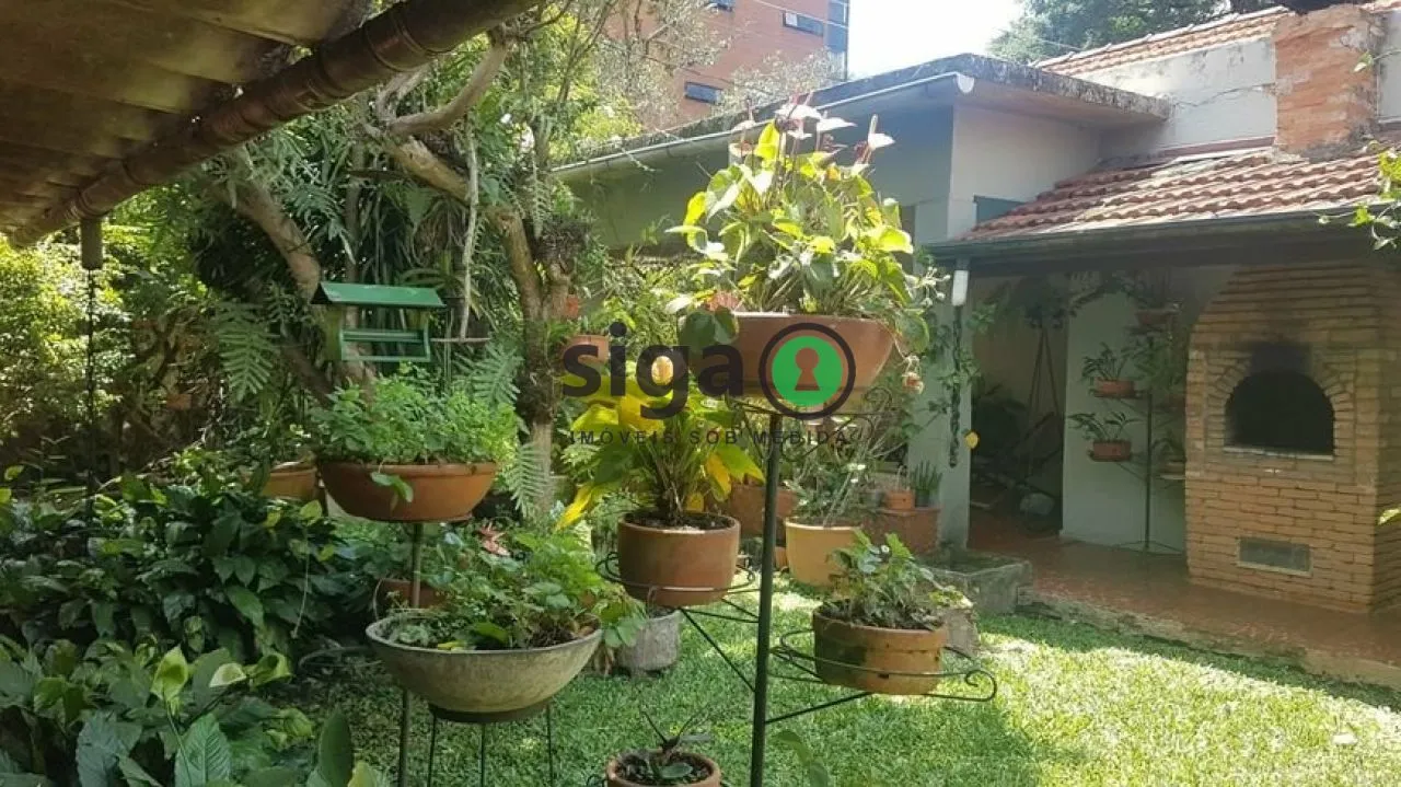 Foto do imóvel Casa térrea no Planalto Paulista ,em rua tranquila com 400².