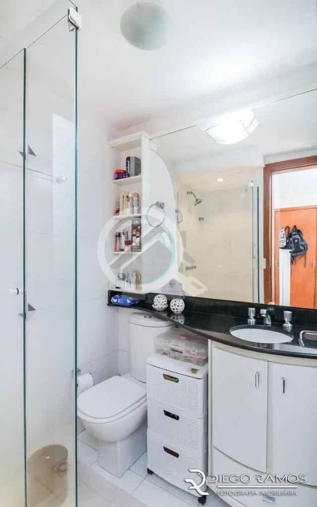 Imagem Apartamento semi mobiliado, com 83 m² privativos. 2 dormitórios, sendo 01 suíte e outra suíte am...