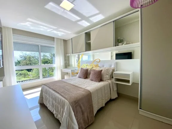 Imagem Casa condomínio nova com 04 suítes mobiliado e decorado