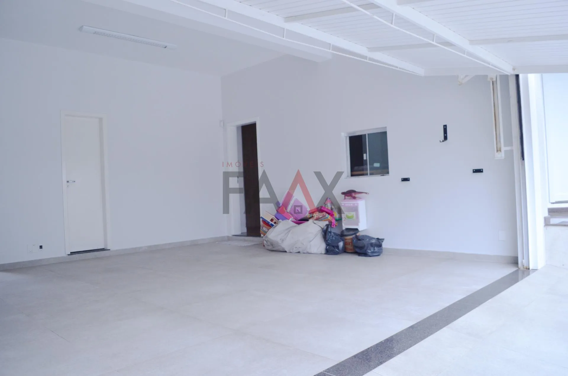 Imagem Sobrado com 4 dormitórios à venda,438.90 m , CENTRO - Gpva, GUARAPUAVA - PR