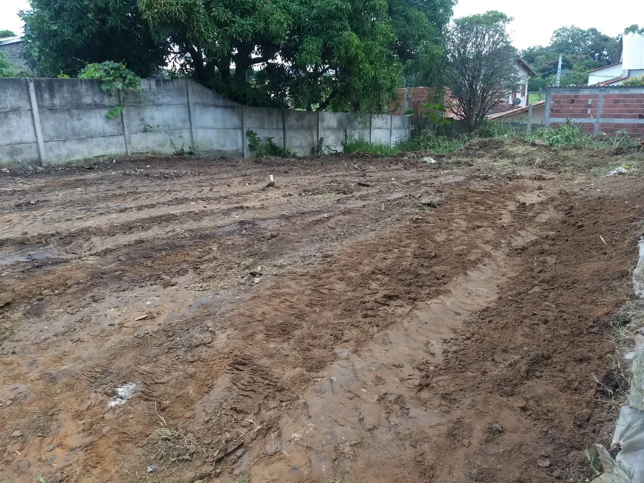 Foto do imóvel Terreno à venda 250M², Jardim Eloyna, Pindamonhangaba - SP